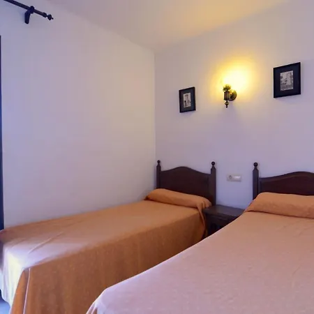 Ermita 100 *